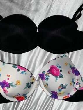 PINK Victoria's Secret Black & White Floral Push-Up Bra Set BUNDLE